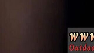 वो कैसे इतने एक्सट्रीम एनल टॉयज लेती है पूरी अपमान में?