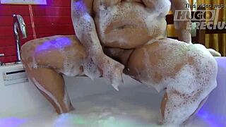 gordita passes casting in the jacuzzi with an erect dildo