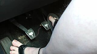 Barfu� in flip flops driving