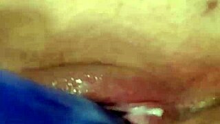 i'm masturbating solo at home