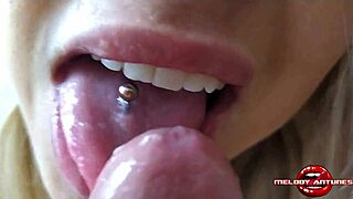 loira greluda feels pleasure taking dick and cum in ass in lingerie with melody antunes