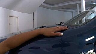 Can you believe this amazing hottie made me cum all over her back in the car?