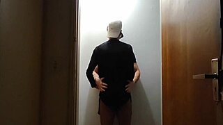 Cameras Catch Friends Fucking With Monster Cocks In Hallway After Gym.