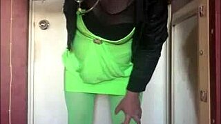 Freshly Squeezed Juice From Shy Bisexual Amateur