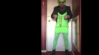 Freshly Squeezed Juice From Shy Bisexual Amateur