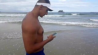 A beautiful woman I met at the beach gave me a great anal sex