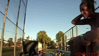 Aurora and Jessica show how to eat pussy right.