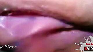 Watch this amateur gay couple in sensual pussy licking and bareback riding up close!