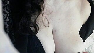 Tutto Naturale Boobs Bounce Wildly in Raw Amateur Action Every Time!