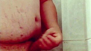 hot neighbor makes me jerk off 😏