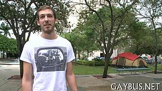 Check out this big gay knob action! 😜