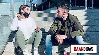 cara, um fan espanhol conhece uma chica sexy teen 18+ en tinder e se la coje no carro