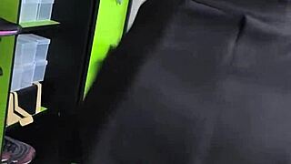 हॉर्नी प्रॉस्टिट्यूट ने मुझे तीव्र एनल सेक्स एक्शन दिया