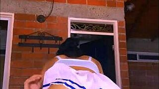 लैटिना टीन 18+ पहली बार इतनी टाइट महसूस हुई।