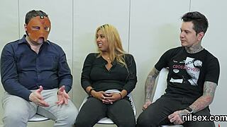 foxy chick in butthole madhouse for weird therapy 😱