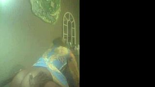 A beautiful amateur rides in a homemade video.