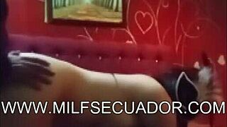 ya me aburr� del mismo de siempre ahora me foll� a un fan