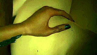 In Cyberpunk 2077, Songbird and Laguna Bend share an intense sex scene at ultra settings.